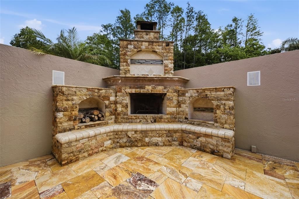 For Sale: $1,650,000 (4 beds, 3 baths, 4100 Square Feet)