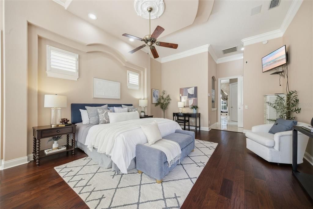 For Sale: $1,650,000 (4 beds, 3 baths, 4100 Square Feet)