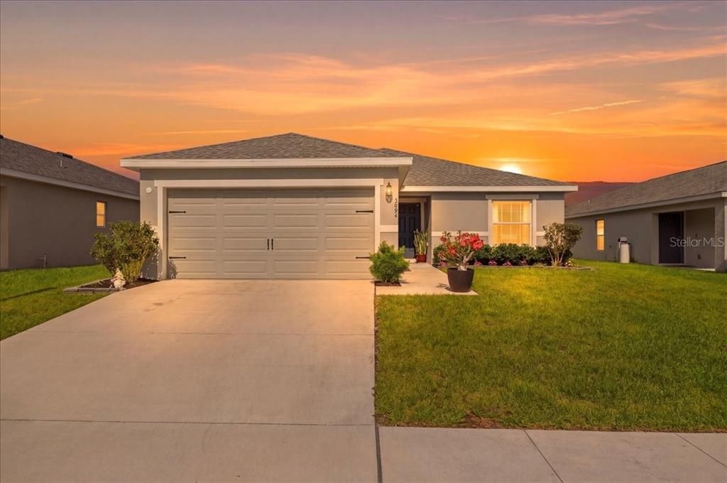 For Sale: $340,000 (4 beds, 2 baths, 1627 Square Feet)