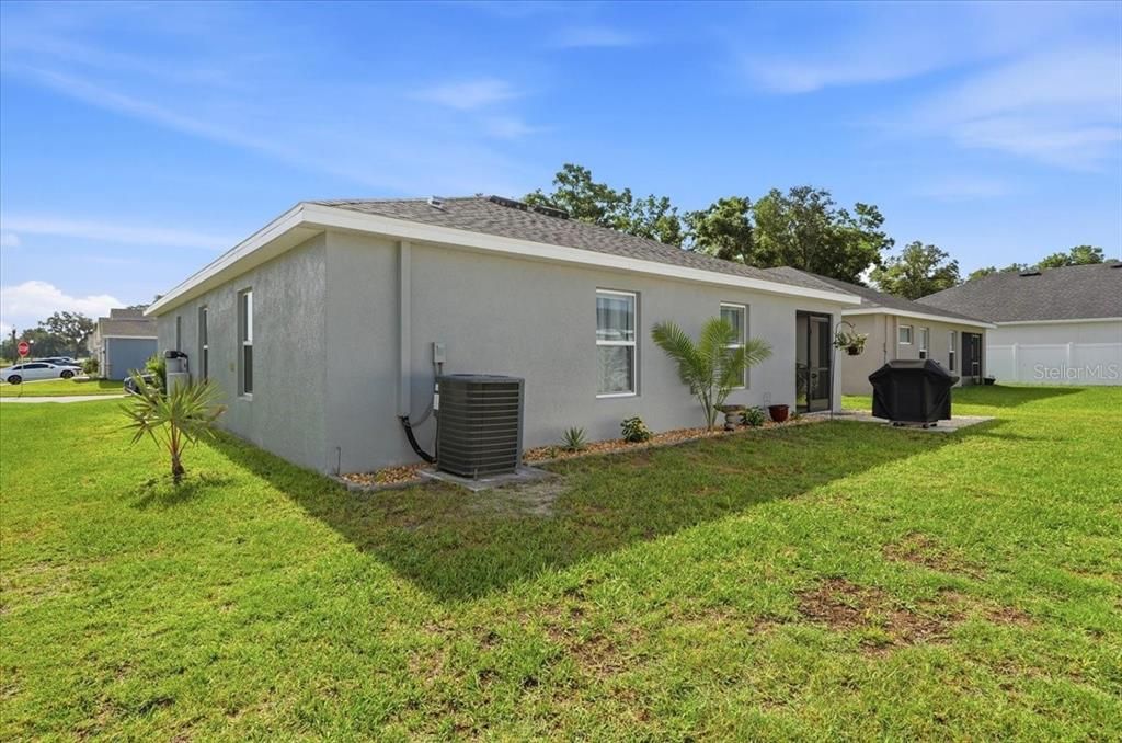 For Sale: $340,000 (4 beds, 2 baths, 1627 Square Feet)