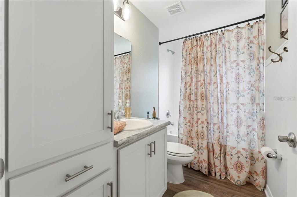For Sale: $340,000 (4 beds, 2 baths, 1627 Square Feet)