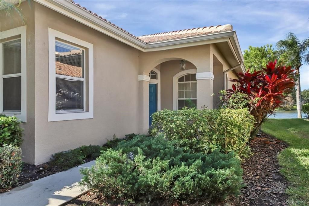 For Rent: $2,950 (3 beds, 2 baths, 1879 Square Feet)