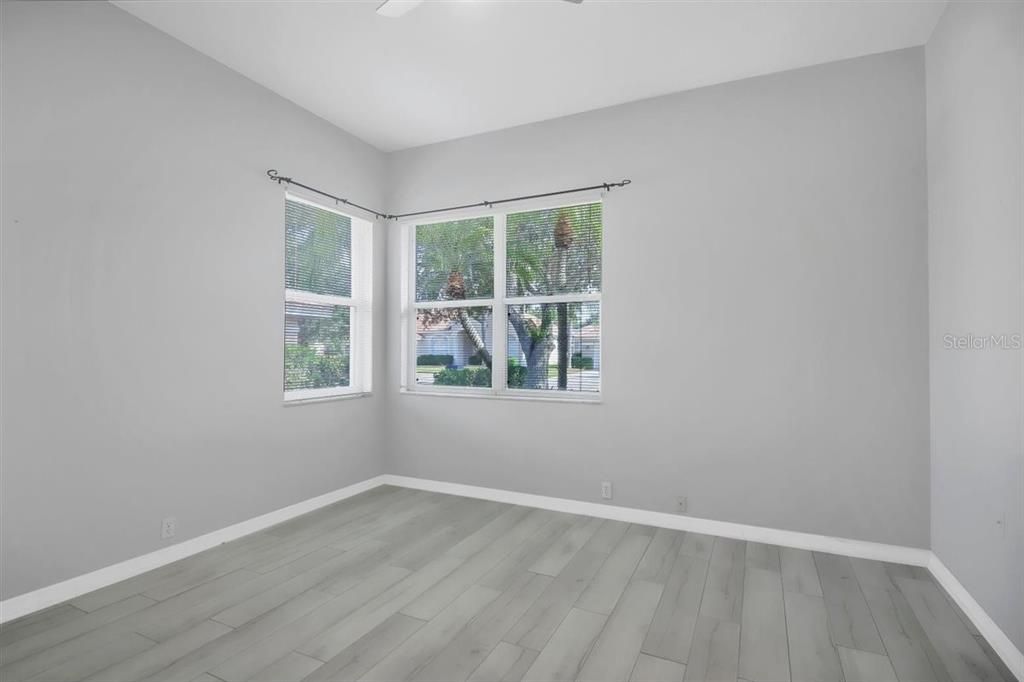 For Rent: $2,950 (3 beds, 2 baths, 1879 Square Feet)