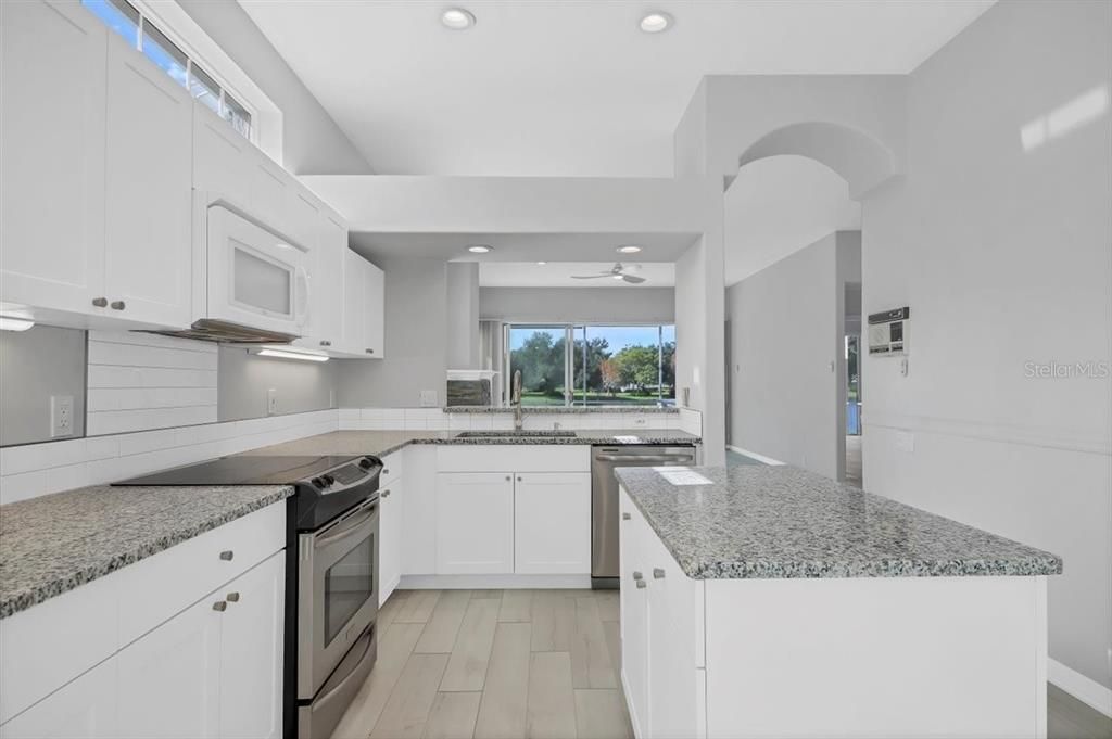 For Rent: $2,950 (3 beds, 2 baths, 1879 Square Feet)