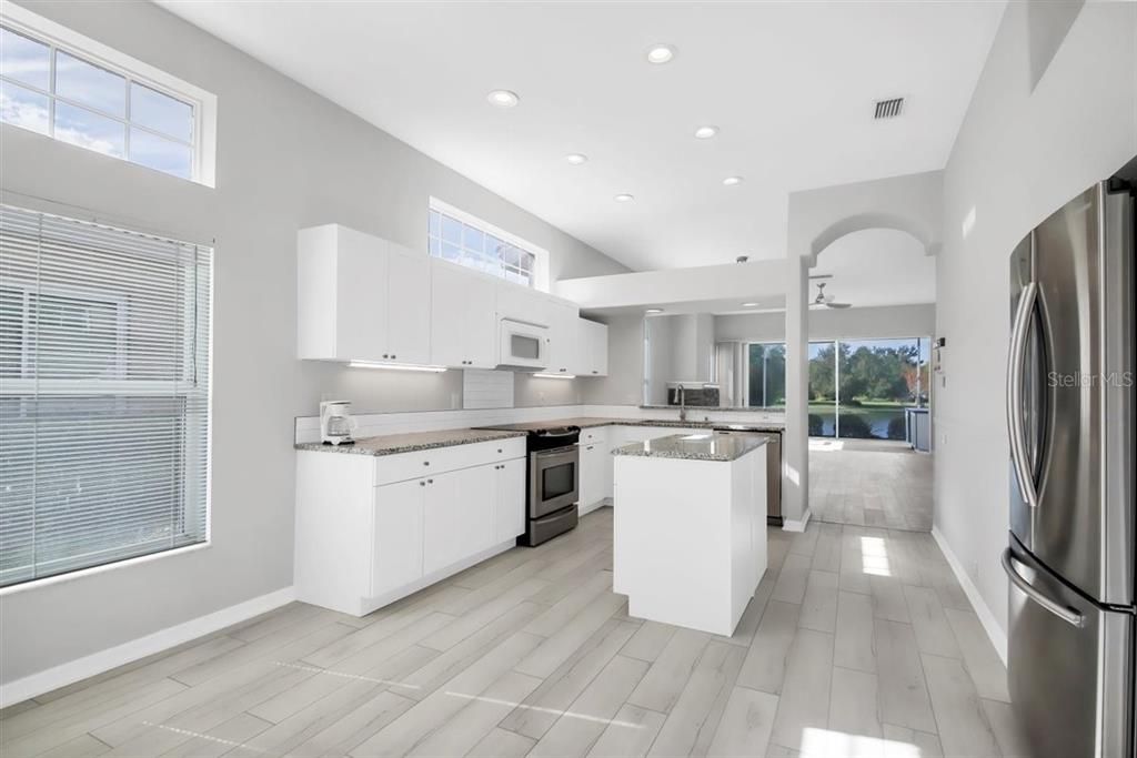 For Rent: $2,950 (3 beds, 2 baths, 1879 Square Feet)