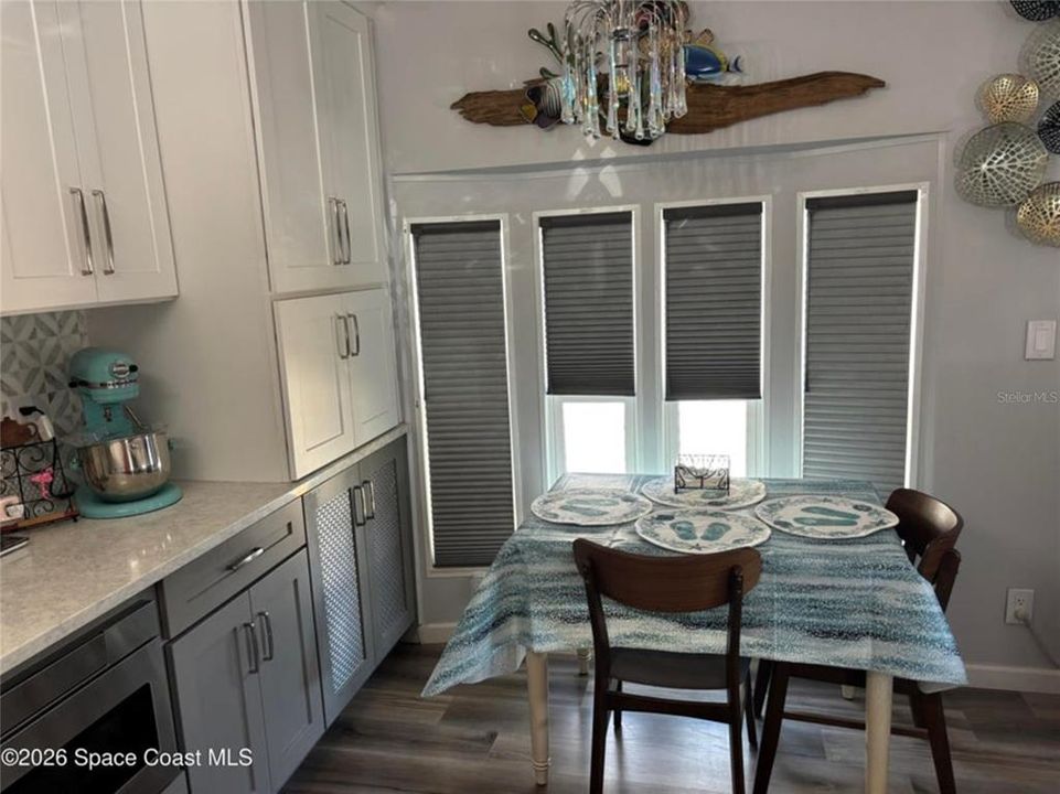 For Sale: $219,500 (2 beds, 2 baths, 491 Square Feet)