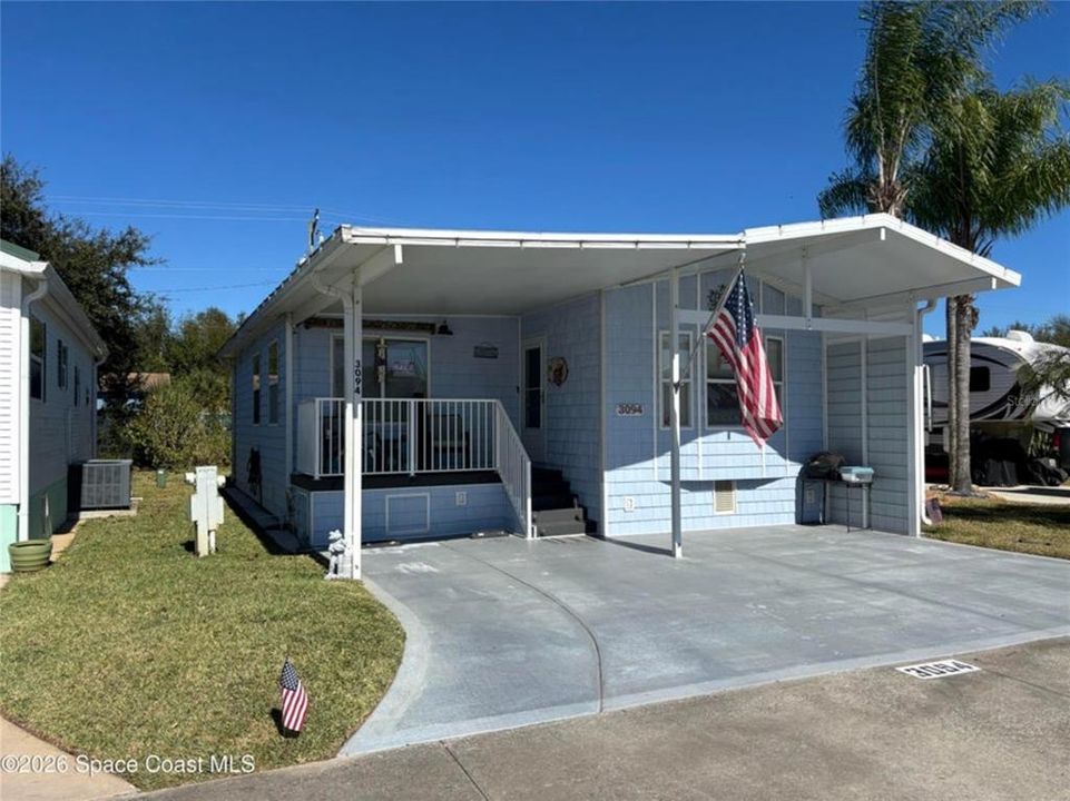 For Sale: $219,500 (2 beds, 2 baths, 491 Square Feet)