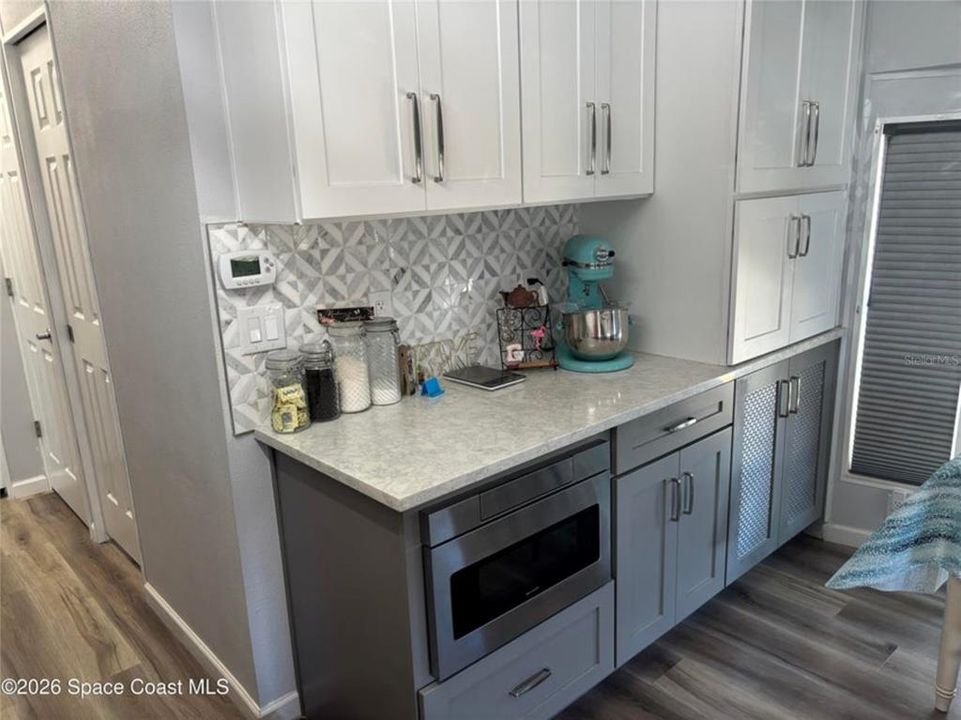 For Sale: $219,500 (2 beds, 2 baths, 491 Square Feet)