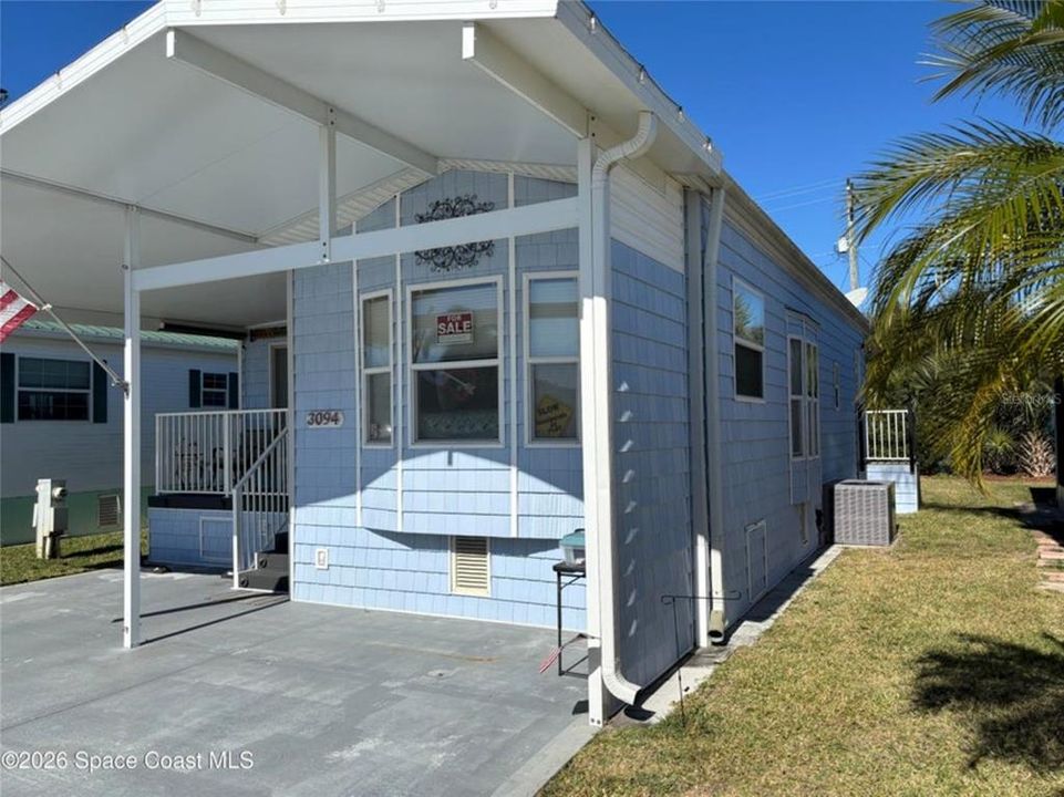 For Sale: $219,500 (2 beds, 2 baths, 491 Square Feet)
