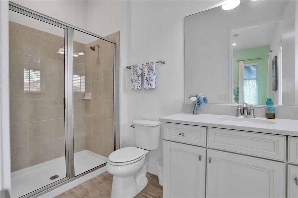 Activo con contrato: $399,000 (2 camas, 2 baños, 1305 Pies cuadrados)