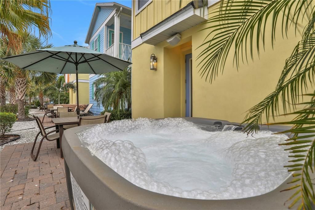 Activo con contrato: $399,000 (2 camas, 2 baños, 1305 Pies cuadrados)