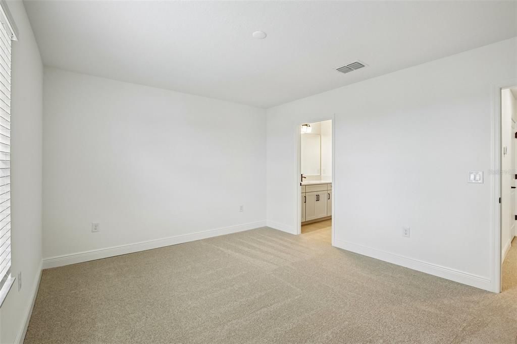 For Sale: $609,999 (3 beds, 3 baths, 2406 Square Feet)