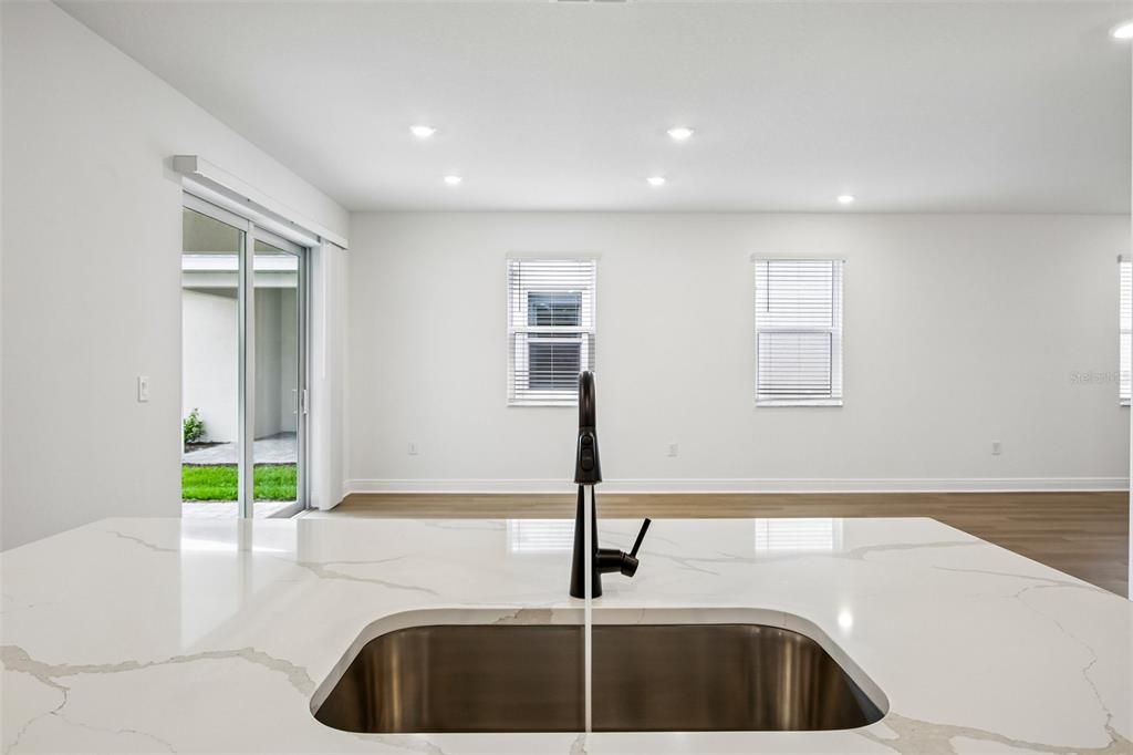 For Sale: $609,999 (3 beds, 3 baths, 2406 Square Feet)