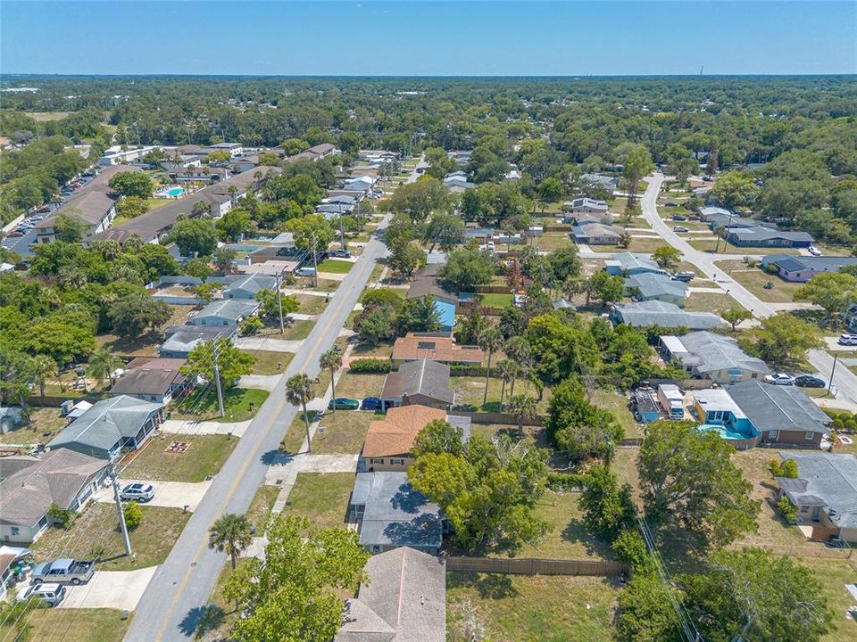 Active With Contract: $175,000 (3 beds, 1 baths, 988 Square Feet)