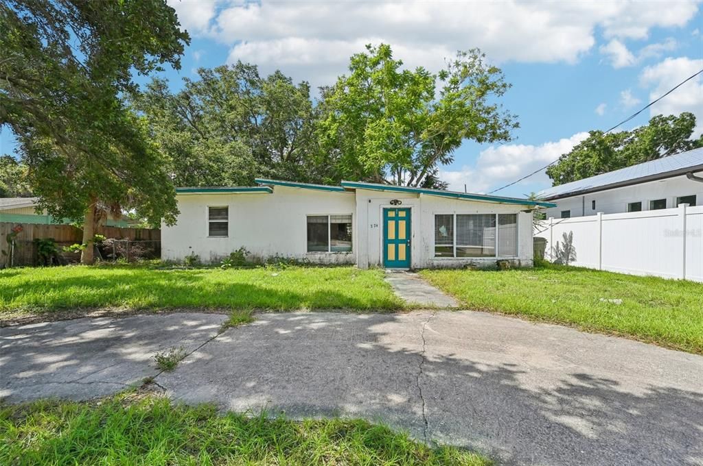 Activo con contrato: $389,000 (2 camas, 1 baños, 1291 Pies cuadrados)
