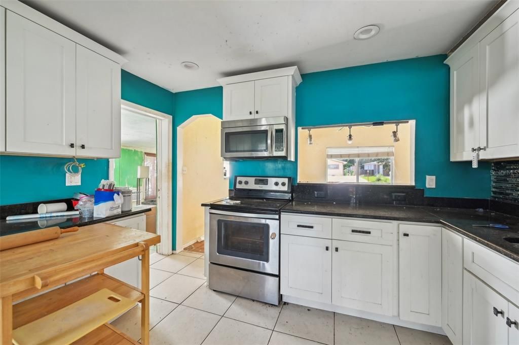Activo con contrato: $389,000 (2 camas, 1 baños, 1291 Pies cuadrados)
