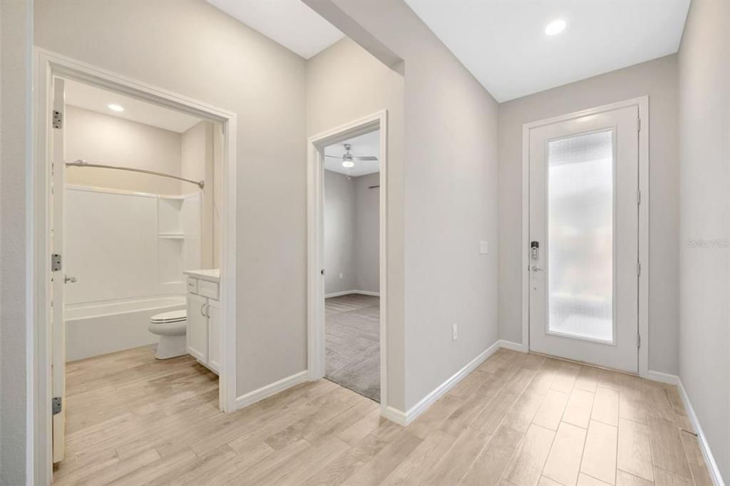 For Sale: $350,000 (4 beds, 2 baths, 1828 Square Feet)