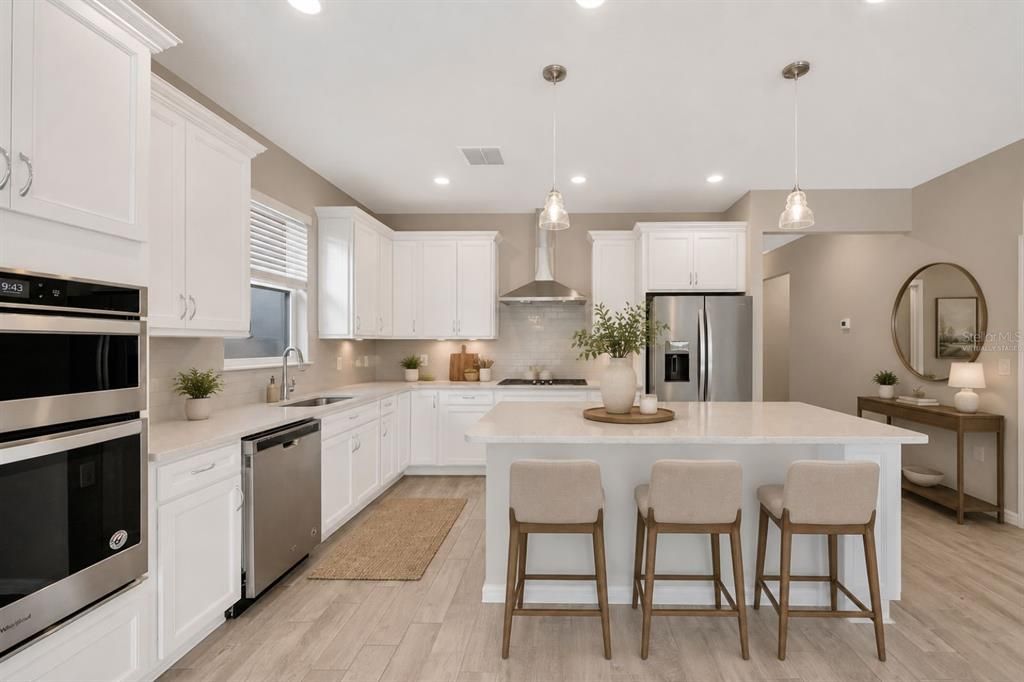 For Sale: $350,000 (4 beds, 2 baths, 1828 Square Feet)