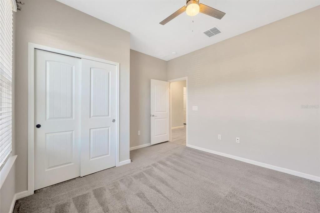 For Sale: $350,000 (4 beds, 2 baths, 1828 Square Feet)