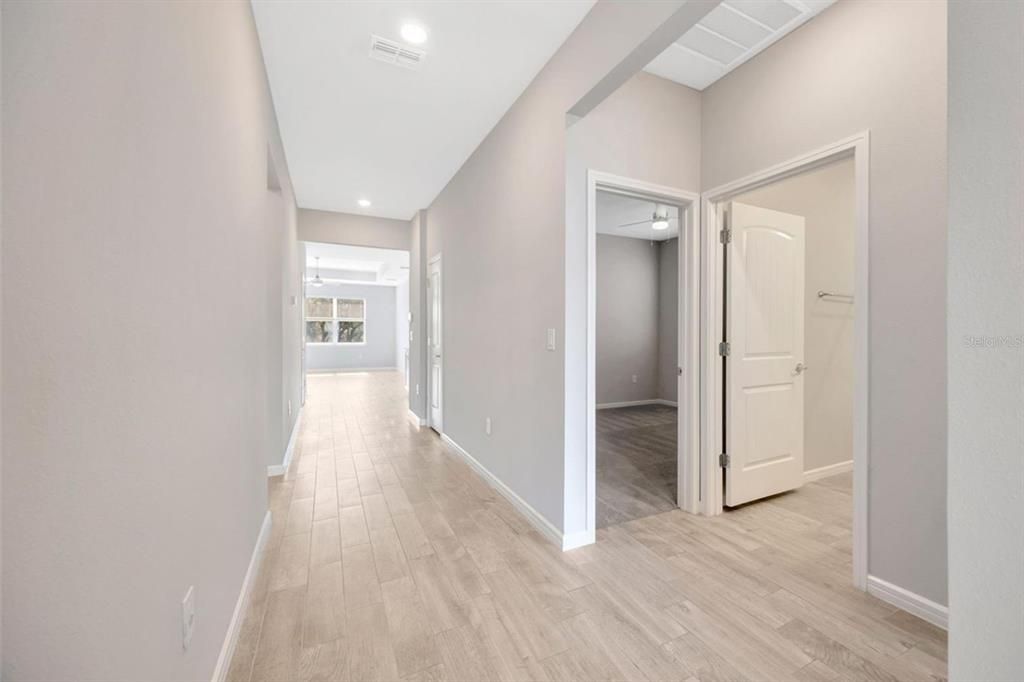 For Sale: $350,000 (4 beds, 2 baths, 1828 Square Feet)