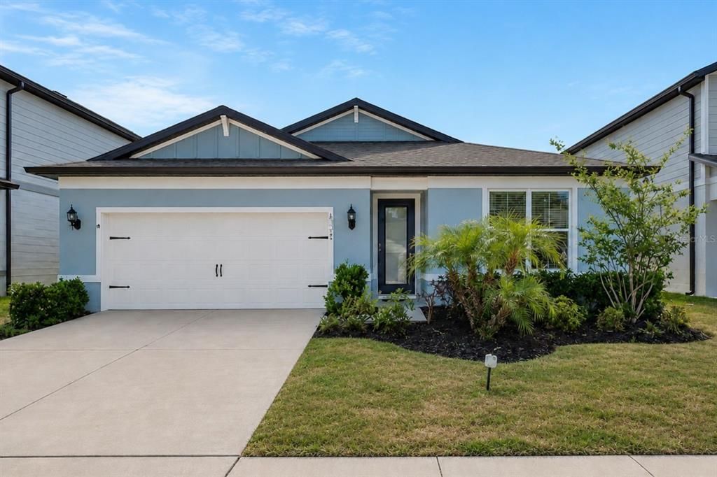 For Sale: $350,000 (4 beds, 2 baths, 1828 Square Feet)