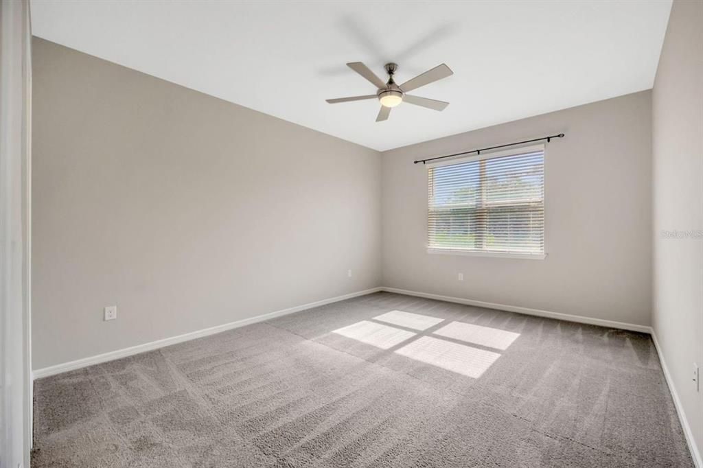 For Sale: $350,000 (4 beds, 2 baths, 1828 Square Feet)