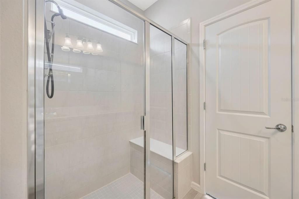 For Sale: $350,000 (4 beds, 2 baths, 1828 Square Feet)
