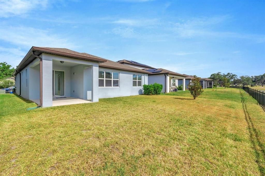 For Sale: $350,000 (4 beds, 2 baths, 1828 Square Feet)