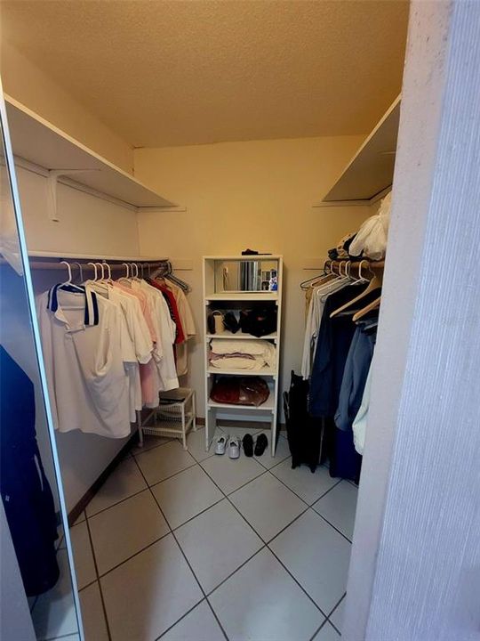 En Venta: $679,000 (2 camas, 2 baños, 1761 Pies cuadrados)