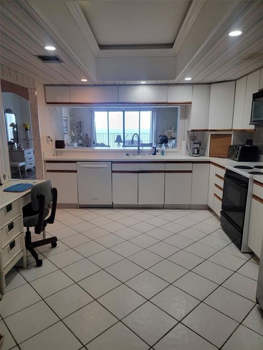 En Venta: $679,000 (2 camas, 2 baños, 1761 Pies cuadrados)