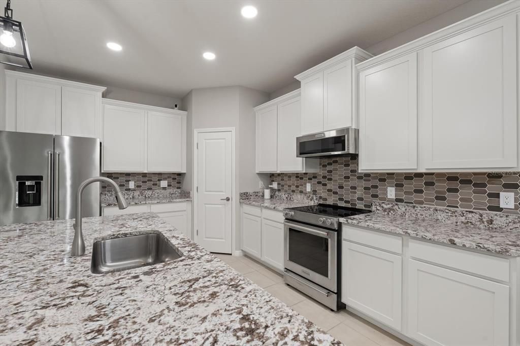 Active With Contract: $419,900 (4 beds, 2 baths, 2043 Square Feet)