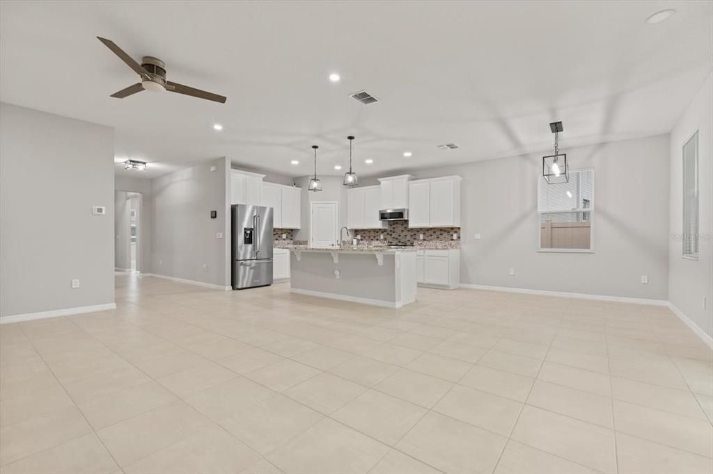 Active With Contract: $419,900 (4 beds, 2 baths, 2043 Square Feet)