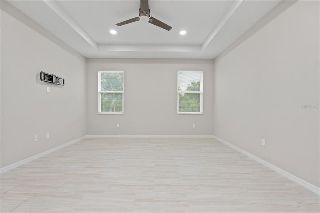Active With Contract: $419,900 (4 beds, 2 baths, 2043 Square Feet)