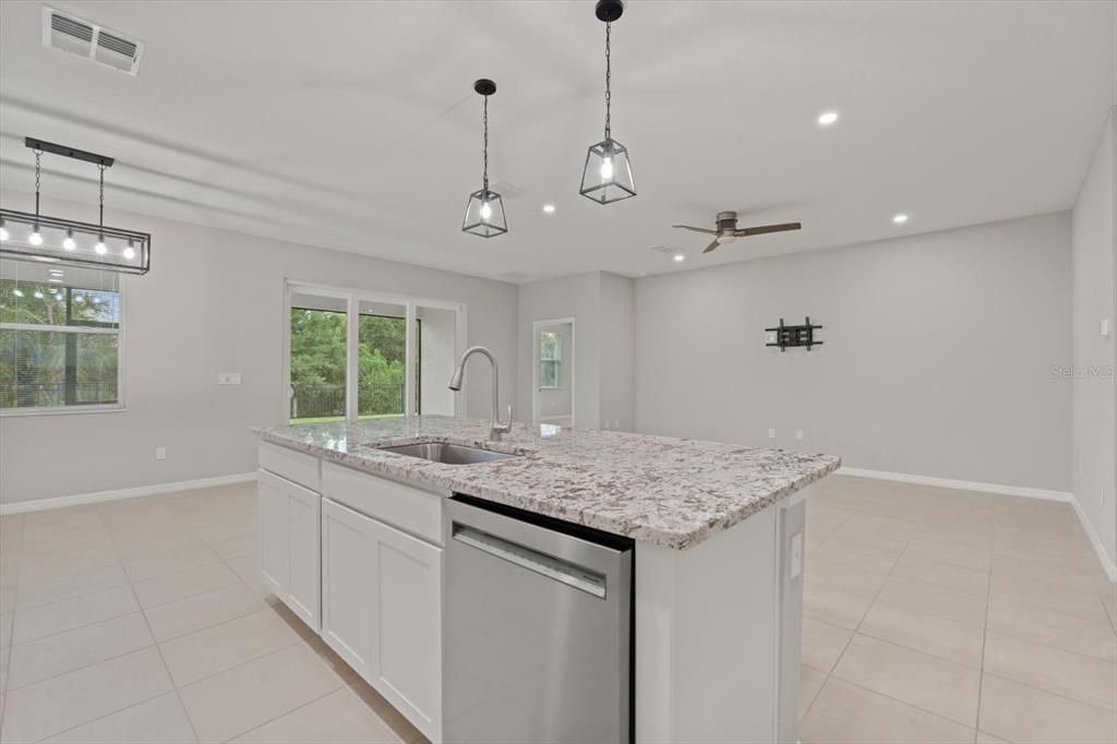 Active With Contract: $419,900 (4 beds, 2 baths, 2043 Square Feet)
