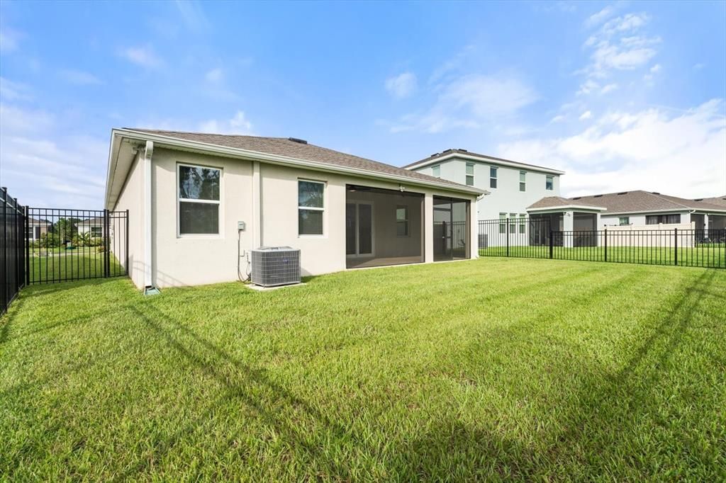 Active With Contract: $419,900 (4 beds, 2 baths, 2043 Square Feet)