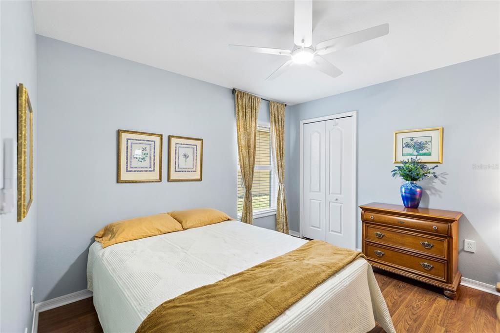 Activo con contrato: $465,000 (4 camas, 3 baños, 2222 Pies cuadrados)