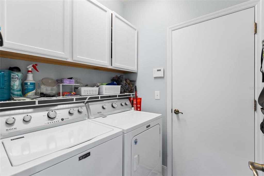 Activo con contrato: $465,000 (4 camas, 3 baños, 2222 Pies cuadrados)