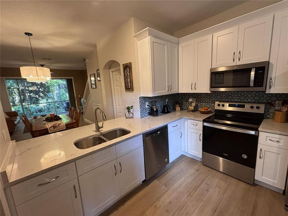 Activo con contrato: $259,900 (2 camas, 1 baños, 1272 Pies cuadrados)