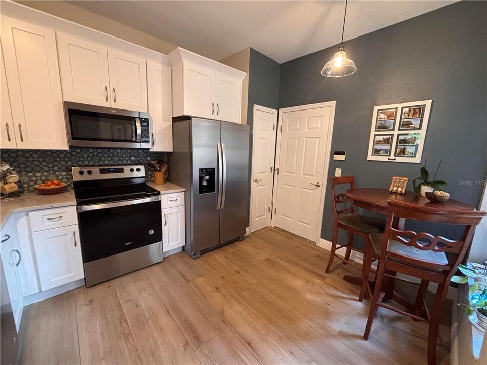 Activo con contrato: $259,900 (2 camas, 1 baños, 1272 Pies cuadrados)