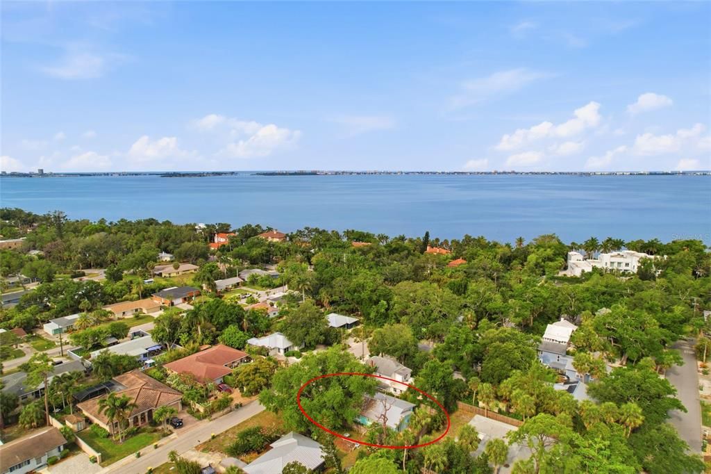 На продажу: $575,000 (2 спален, 1 ванн, 1106 Квадратных фут)