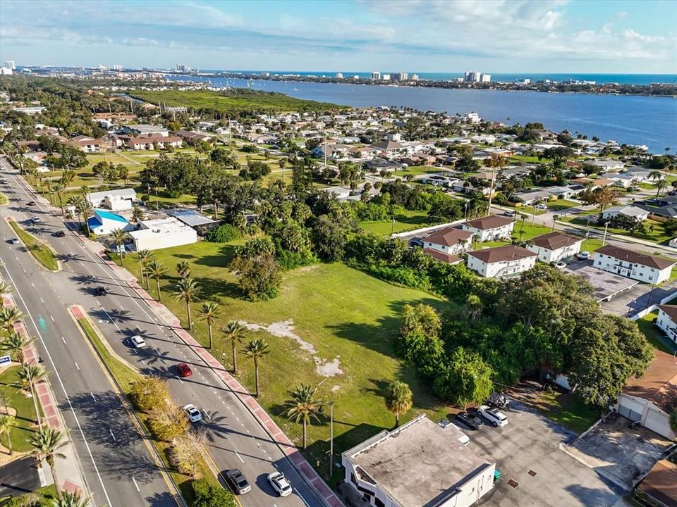 For Sale: $1,490,000 (2.55 acres)