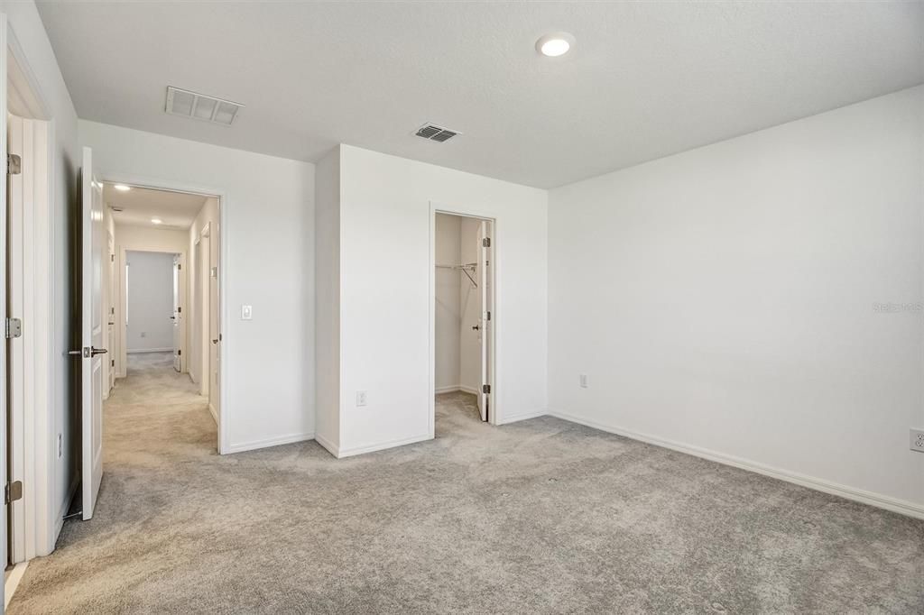 В аренду: $1,950 (3 спален, 2 ванн, 1365 Квадратных фут)