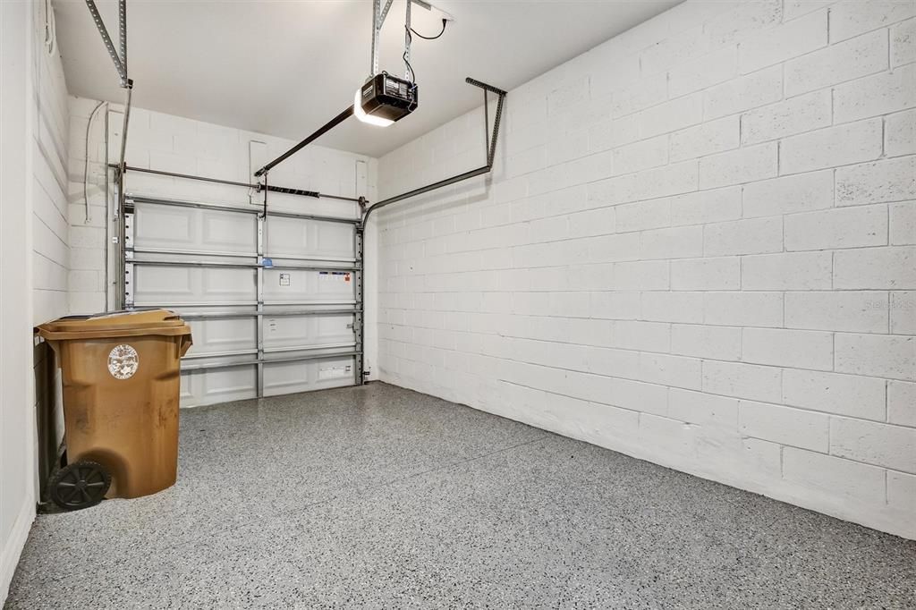 В аренду: $1,950 (3 спален, 2 ванн, 1365 Квадратных фут)