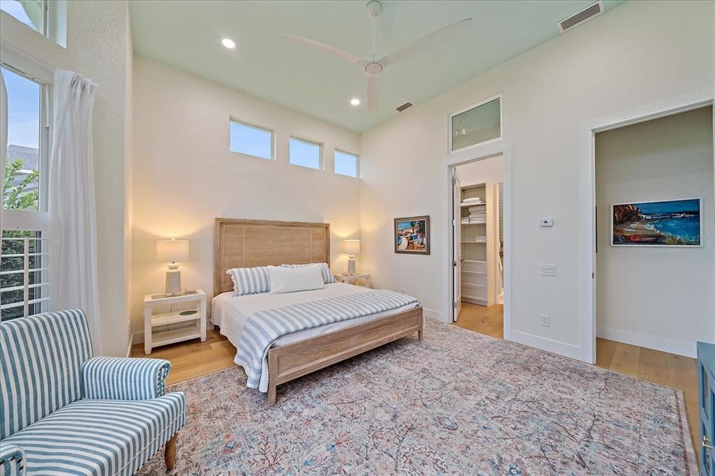 For Sale: $1,225,000 (4 beds, 4 baths, 2421 Square Feet)
