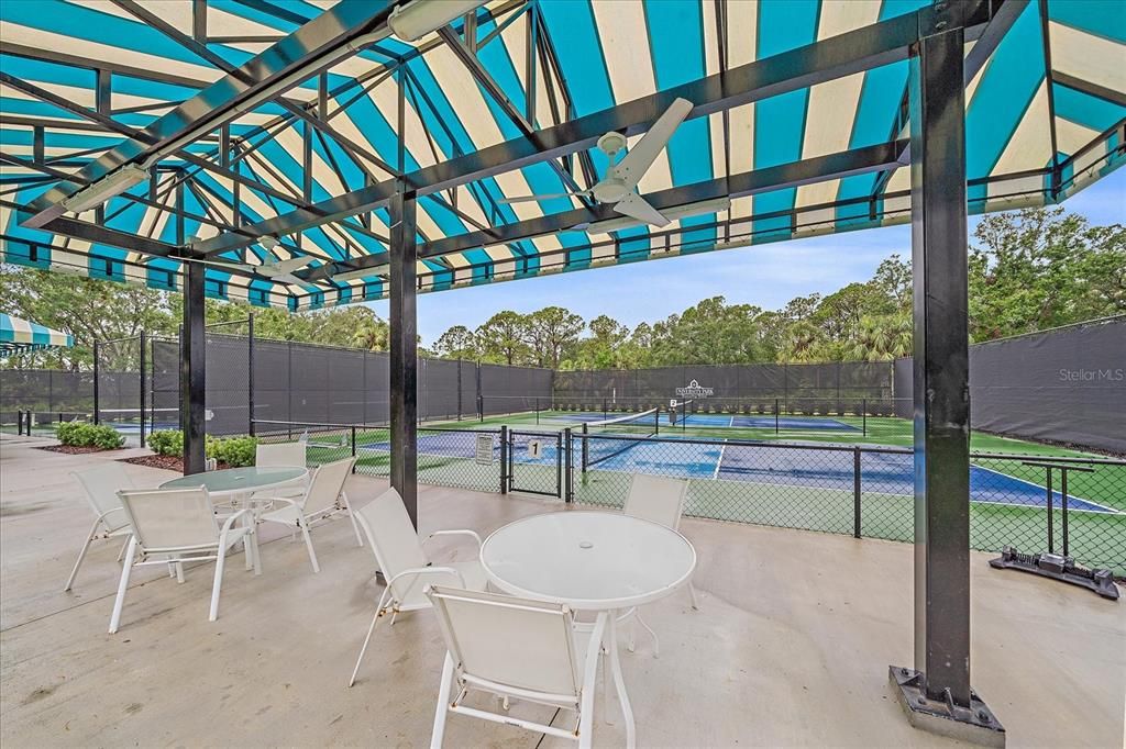 For Sale: $1,225,000 (4 beds, 4 baths, 2421 Square Feet)