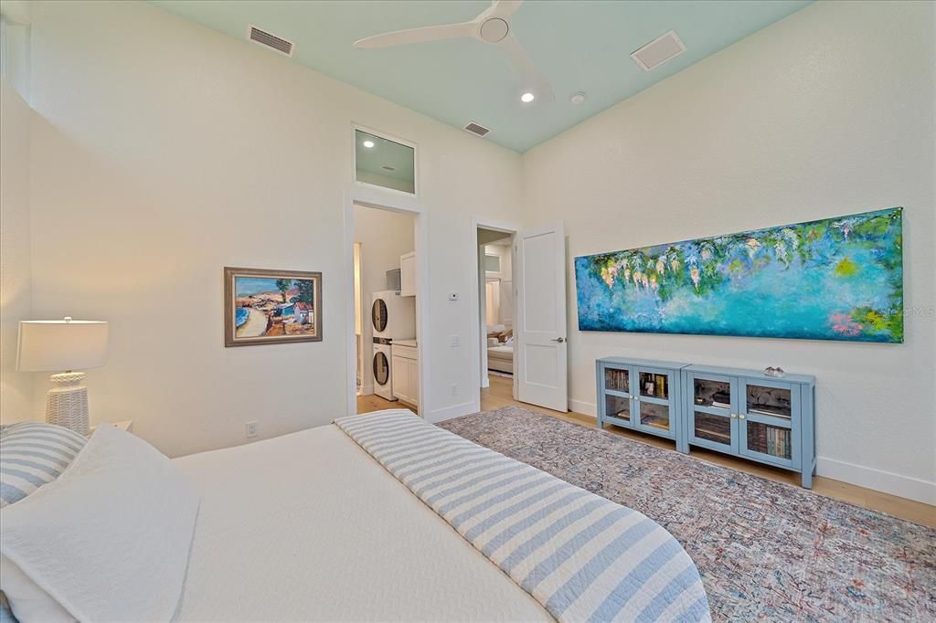 For Sale: $1,225,000 (4 beds, 4 baths, 2421 Square Feet)