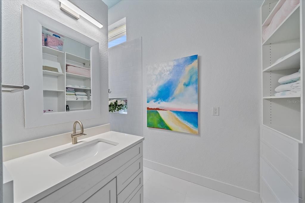 For Sale: $1,225,000 (4 beds, 4 baths, 2421 Square Feet)