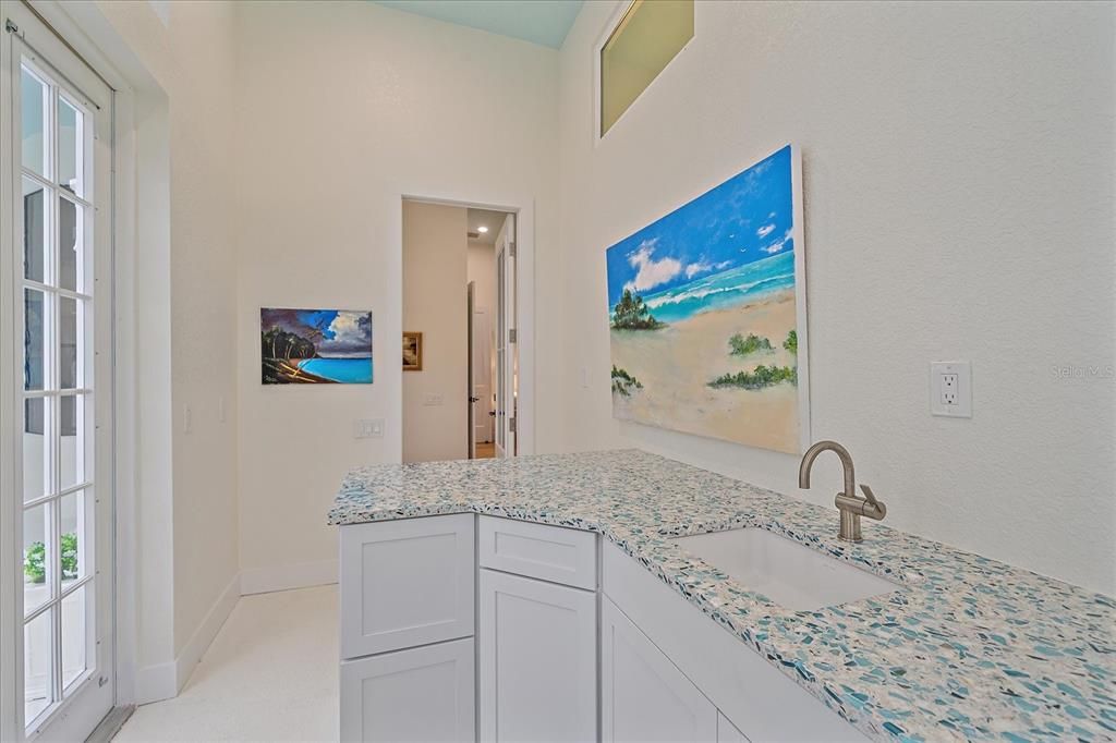 For Sale: $1,225,000 (4 beds, 4 baths, 2421 Square Feet)