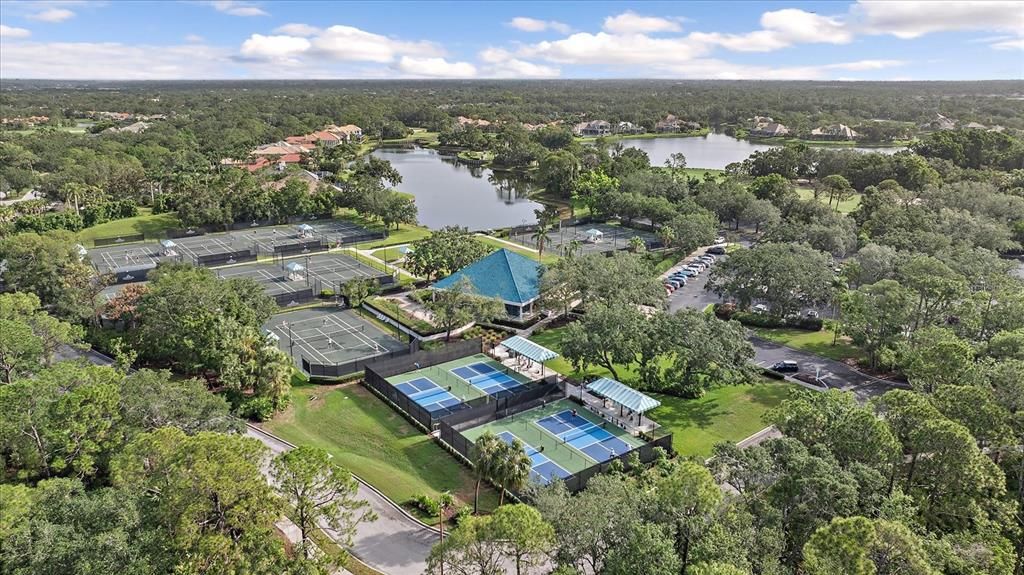 For Sale: $1,225,000 (4 beds, 4 baths, 2421 Square Feet)