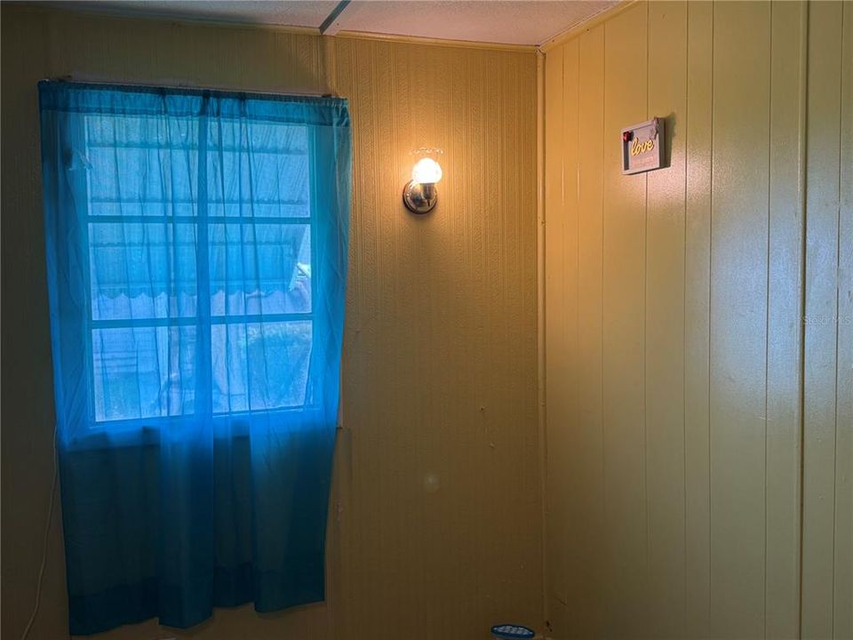 На продажу: $86,000 (2 спален, 1 ванн, 624 Квадратных фут)